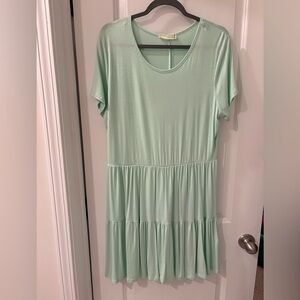 *** Make an Offer!! 
Light mint green dress size 1X. Gently used, see pics